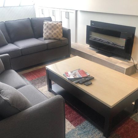 Hearthstone Lodge Loft, Village Centre, Private Hot Tub, Sleeps 6 Whistler Exterior photo